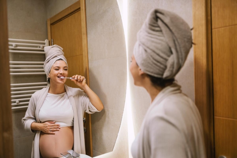 cambios-hormonales-durante-la-gestacion-y-su-impacto-en-la-salud-bucodental